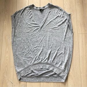 Aritzia Wilfred Free Slouchy V Neck Tank Top in Heather Grey